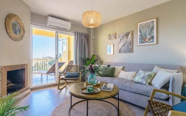 Calahonda Royale Seaview Suite 3