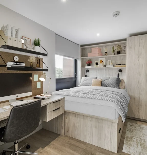 Canvas Clubhouse