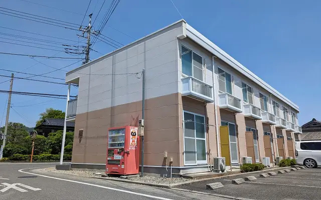 レオパレスファミール 4
