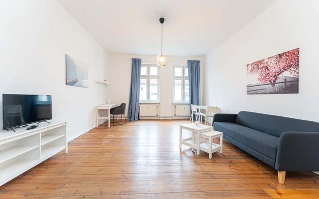 Two Room Apartment 3