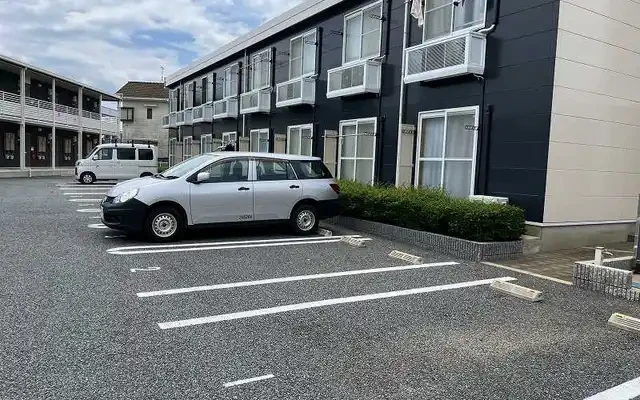 レオパレス春 1