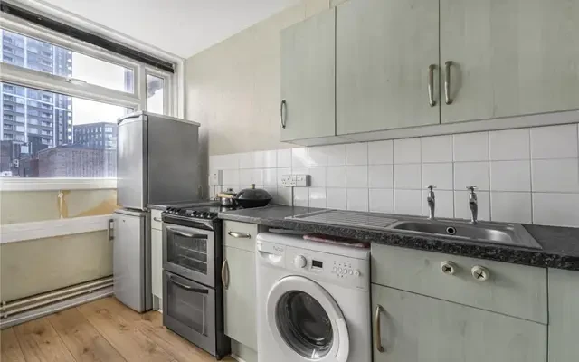 LH-Wollaston Close 1