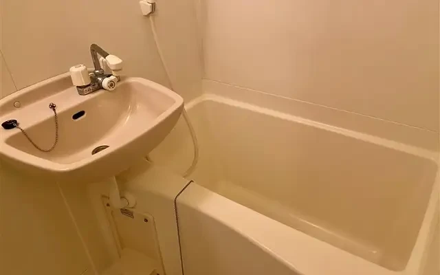 レオパレス彩 4