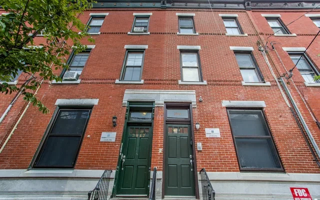 UCA - 3944 Pine Street 0