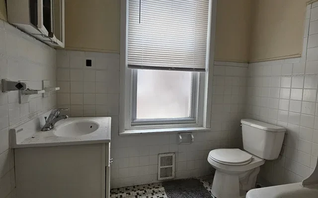 UCA - 3930 Sansom Street 3