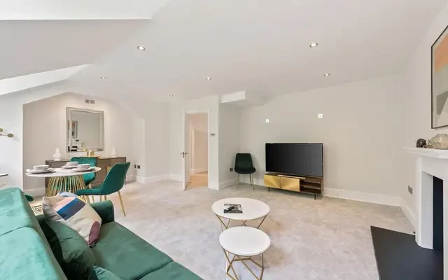 Bolton Gardens, Earls Court, London, SW5 0AJ 3