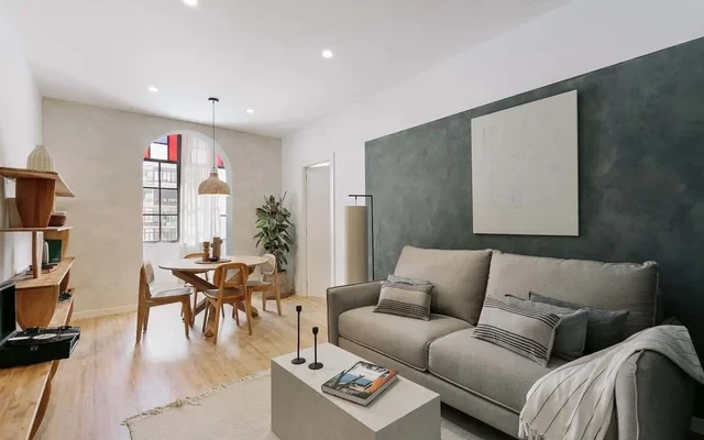Faro - 2 bedroom in Eixample Esquerra 0
