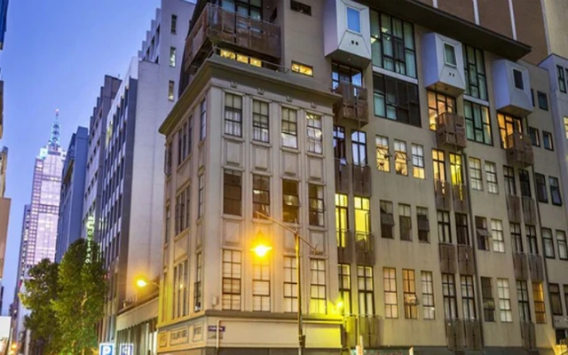 Apartment @ 377 Little Collins Street 1
