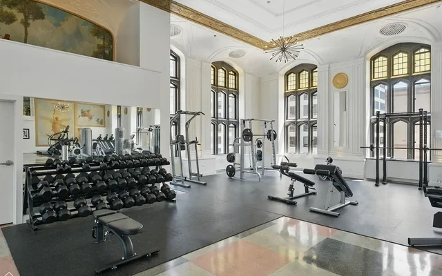 Randolph Tower City Apartments 3