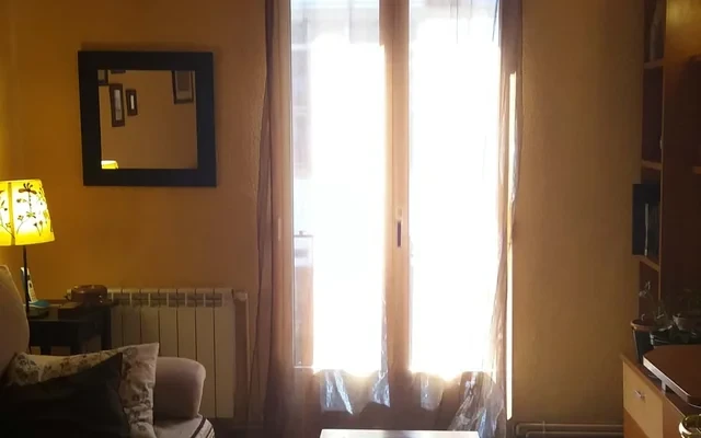 Apartment in Calle de Juan de Vera, Madrid for 70 m² with 3 bedrooms 1
