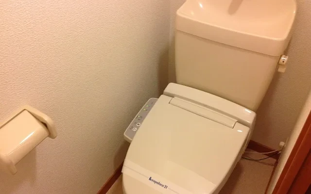 レオパレスヴィクトワール 4