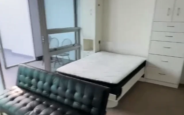 2 Beach Road 3