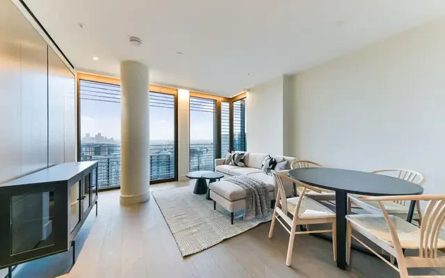 One Bishopsgate Plaza, Houndsditch, London, EC3A 7AB 1