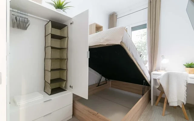 NEWLY RENOVATED AND WITH ALL NEW FURNITURE APARTMENT 2