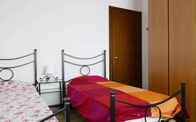 VIA LODOVICO IL MORO 125 <br> PRIVATE ROOM S1 4