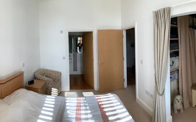 Fountain Court EX4 1