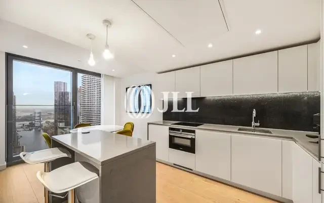 Landmark Pinnacle, London E14 3