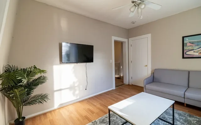 #1741 - Queen Bedroom B 4