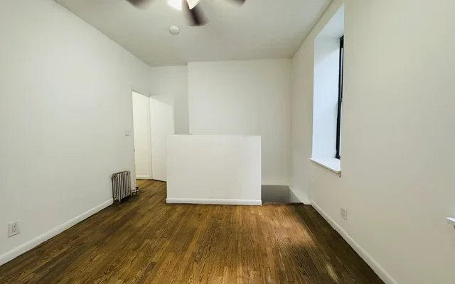 186 Claremont Ave 0