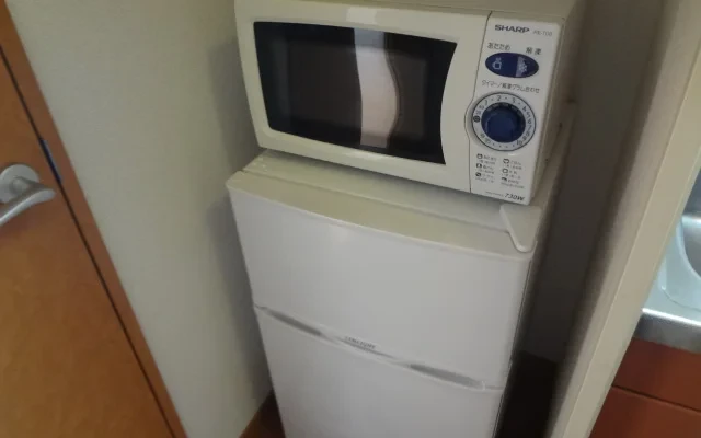 レオパレスＭＯＭＯ 4