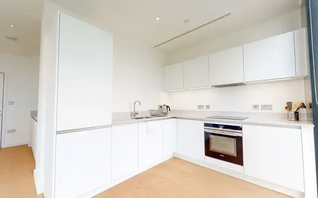Highgate Hill 19741# 3