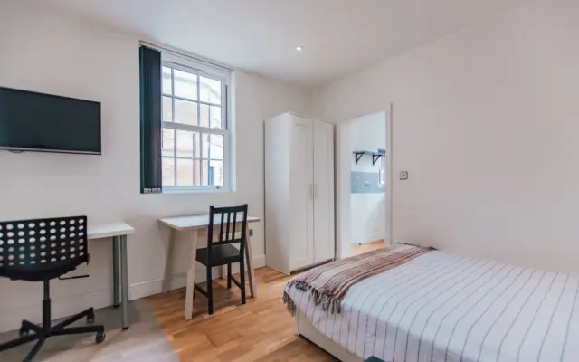 Flat 1 , Duke Street, LE1 6WA 3