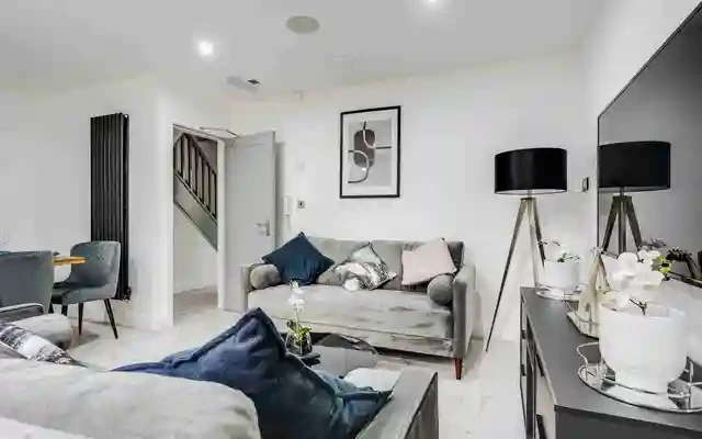 154 Garmoyle road, L15 2