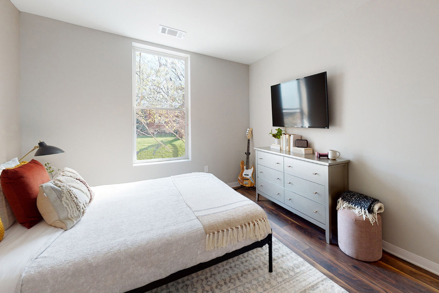 1 Bed 1 Bath