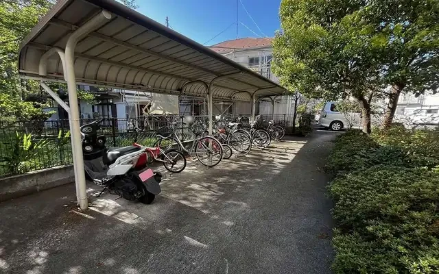 レオパレスグリーンハイム 4