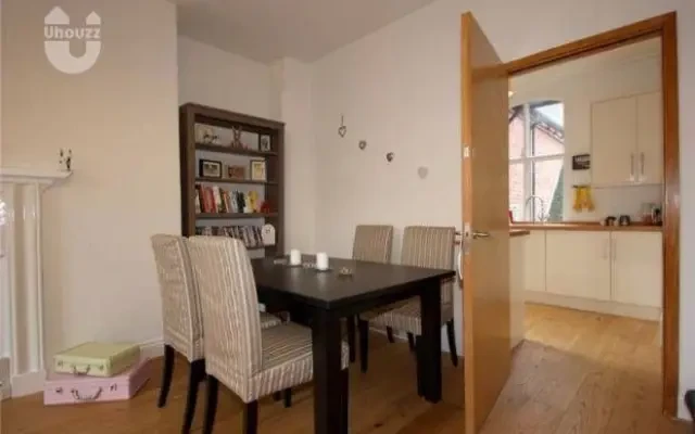 Exquisite one-bedroom apartment near Oxford House 3