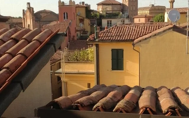 Via San Vitale 0