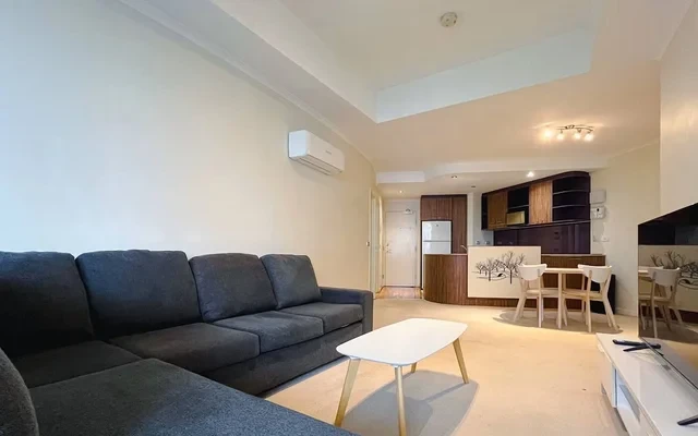 16 Moore St 2