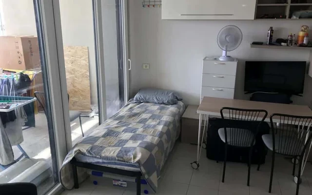 Appartamento con 2 camere zona Bisceglie, Milano 1