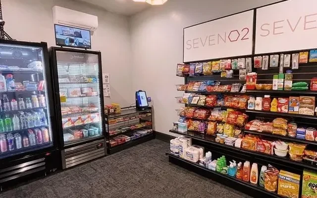 SevenO2 Main Apartments 4