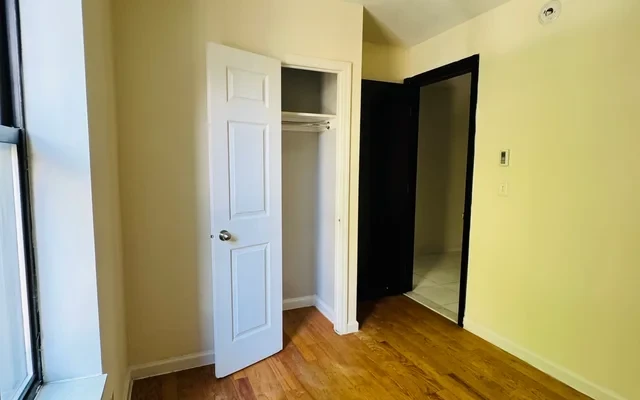 350 Manhattan Ave 2