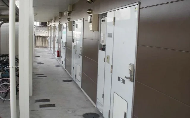 レオパレス瀬戸 - ที่พักนักศึกษาในกรุงเทพมหานคร - 202号房间(带独立厨房)