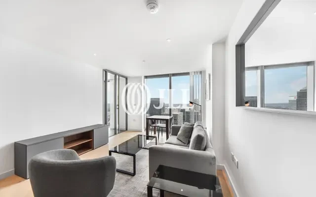 Landmark Pinnacle, London E14 4