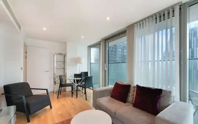 Landmark East Tower 4