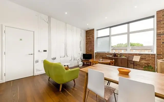 Charles Street, London, N19 3FA 3