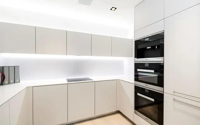 Duchess Walk, London, SE1 2RY 2