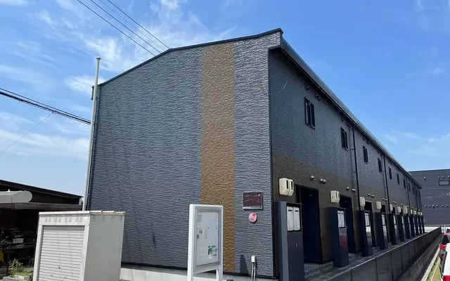 レオパレスラ　スリーズ 4