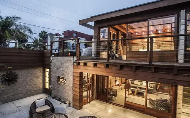 studio near Ho 4