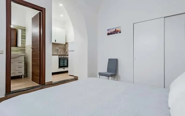 Trinita 57 Studio Apartment 2