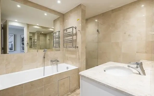 Westferry Circus, London, E14 8RW 4