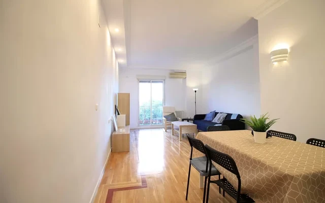 entire place Antonio Lopez 0