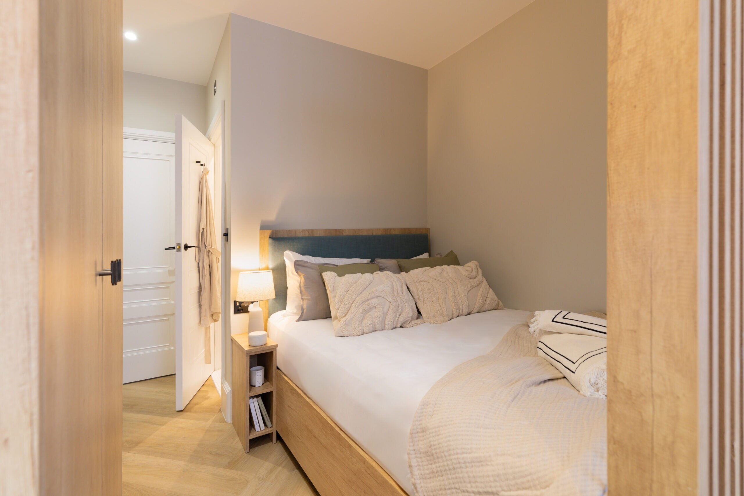 UM-Draycott Avenue 6