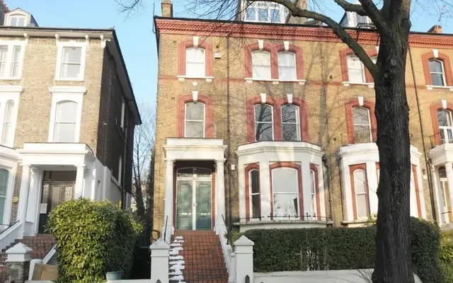Belsize Avenue, Belsize Park, London, NW3 4BL 3