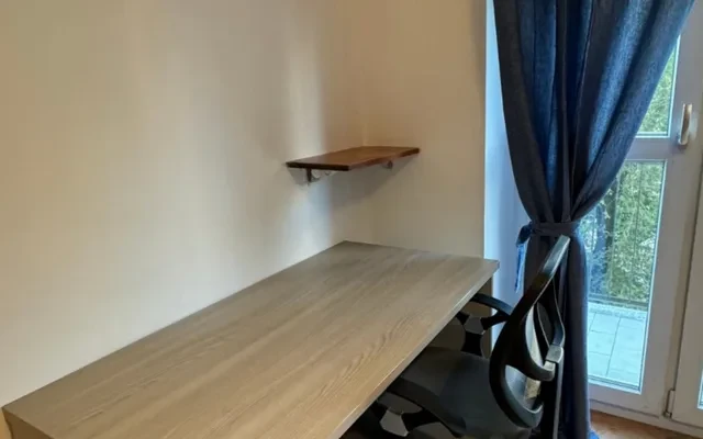 Single bedroom in a shared 5 bedroom apartment_ROOM4 1