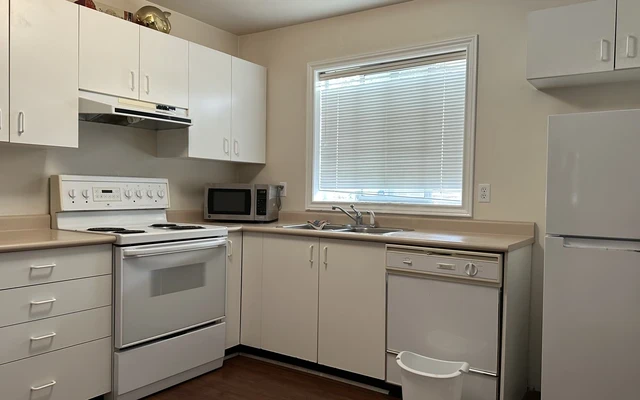 1362 Charles Pl 3