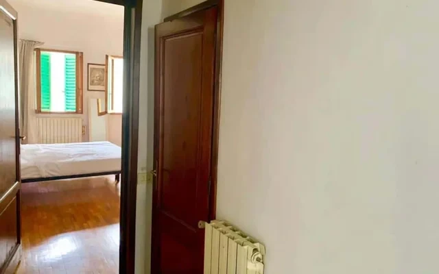 Apartment in Via del Moro, Firenze for 67 m² with 2 bedrooms 2